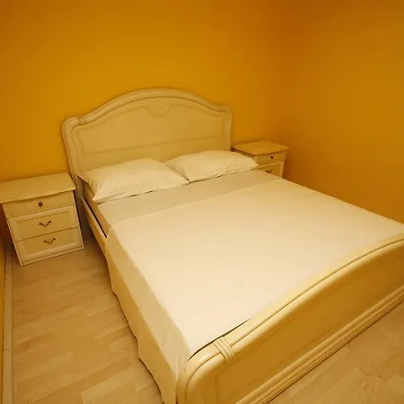 Snjezana * Baska Voda