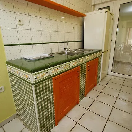Apartment Snjezana *